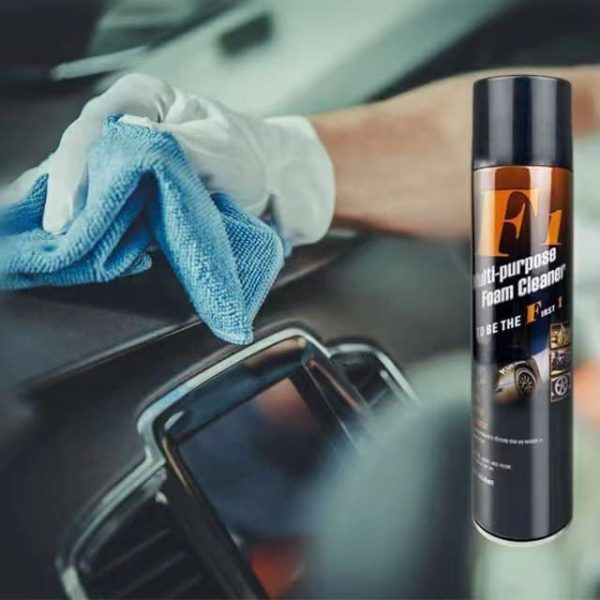 F1 pena za čišćenje unutrašnjosti automobila