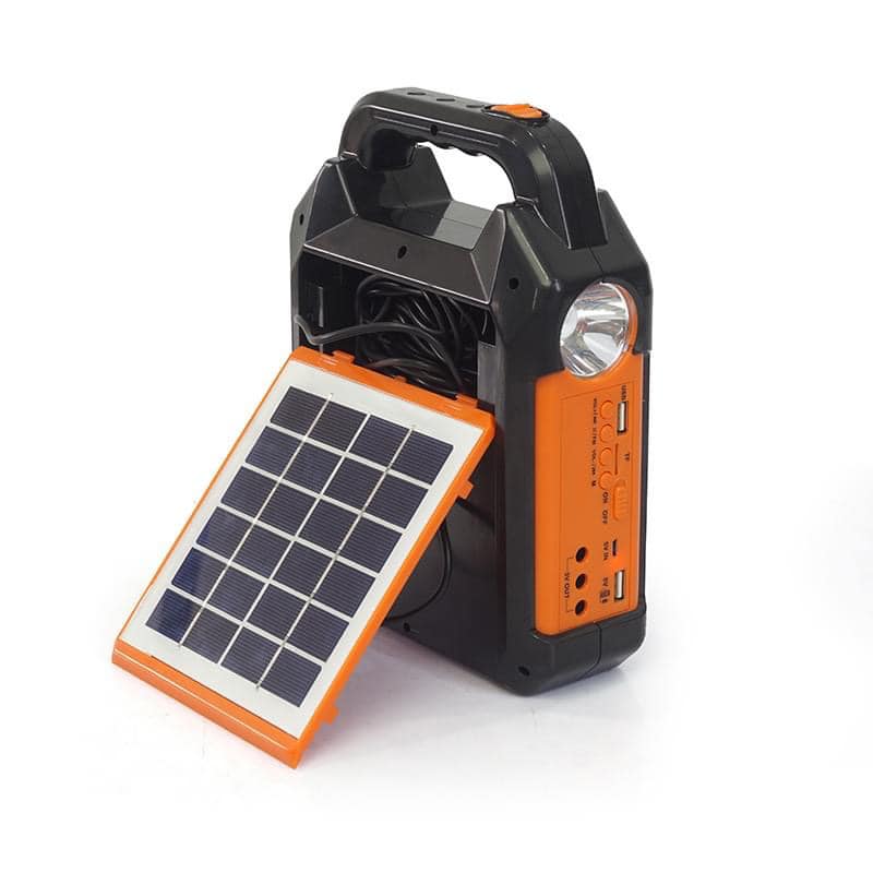 Solarni sistem sa akumulatorom 3 sijalice Fm radio, Bluetooth