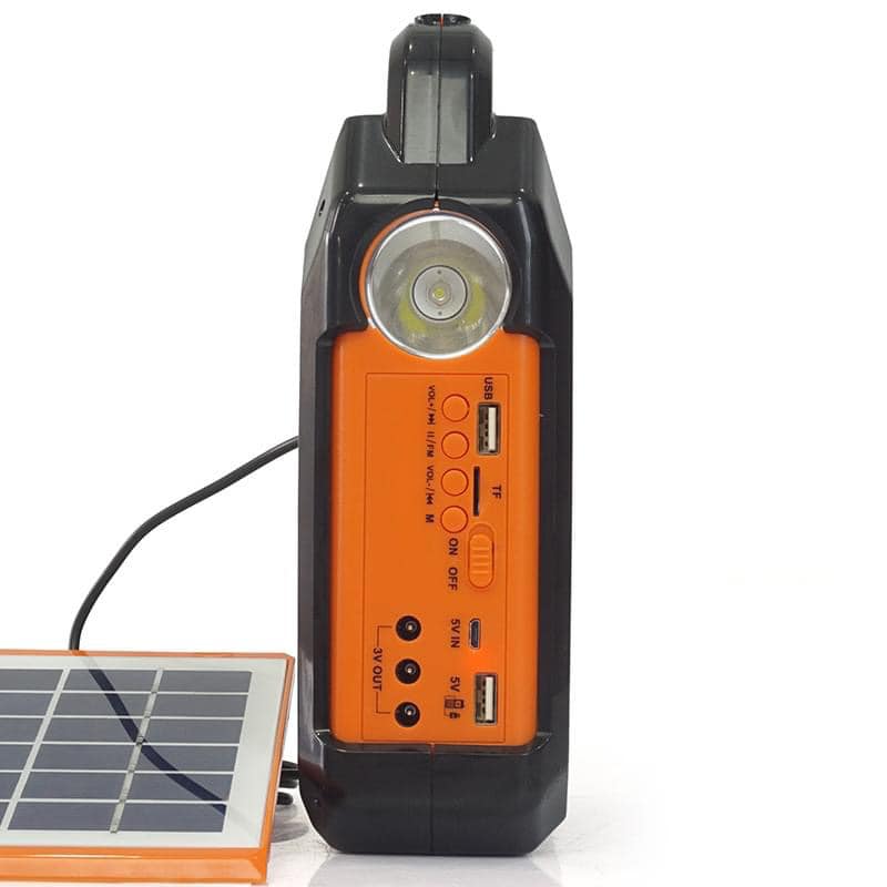Solarni sistem sa akumulatorom 3 sijalice Fm radio, Bluetooth